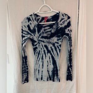 2/$20 - Charlotte Tarantola Black and WhiteTie-Dye Top / Sparkly Buttons - XS